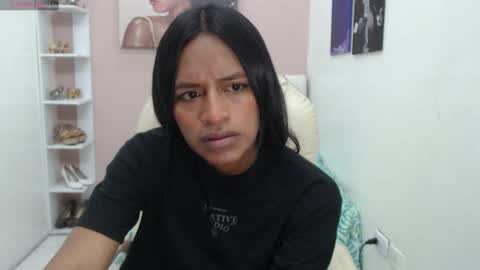 Enyenlina online show from September 2025 12:19:01 PM