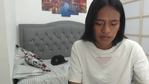 Enyenlina online show from October 2025 12:25:02 PM