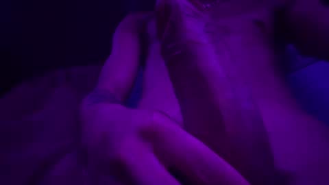 Snapshot of enzo97kat chatting on November 2025 10:47:02 PM enzo97kat online show from November 2025 10:47:02 PM