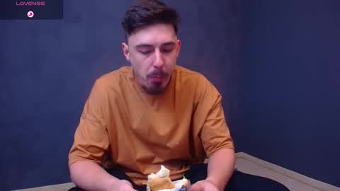 EnzoRace online show from November 2025 05:54:01 AM