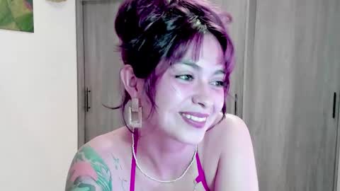 Leyla online show from October 2025 12:43:02 AM