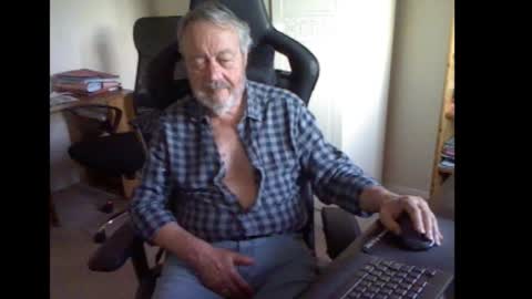 erasmus_d online show from September 2025 05:49:01 PM