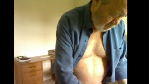 Snapshot of erasmus_d chatting on May 2026 05:10:01 PM erasmus_d online show from May 2026 05:10:01 PM