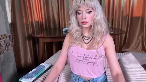 Snapshot of erectioneeering chatting on March 2026 11:43:01 AM Alissa online show from March 2026 11:43:01 AM