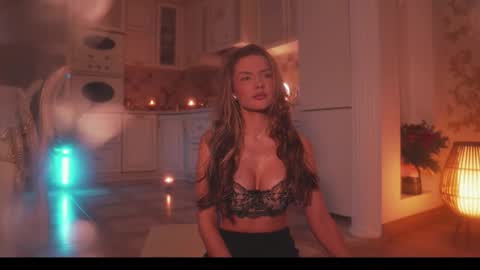 Ana Marie online show from March 2026 12:25:01 AM