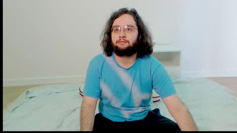 Snapshot of eren_jaeger2000 chatting on May 2026 04:28:01 AM Eren online show from May 2026 04:28:01 AM
