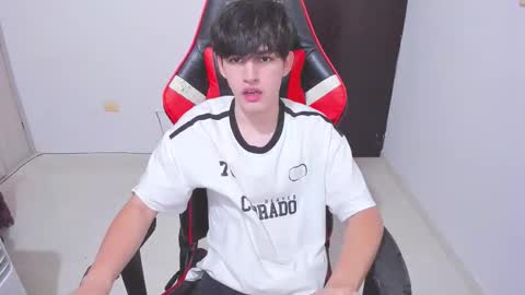 eren_tatakae online show from December 2025 03:34:01 AM