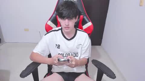 eren_tatakae online show from December 2025 03:35:01 AM