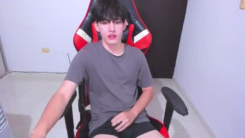 Snapshot of eren_tatakae chatting on March 2026 01:23:02 AM eren_tatakae online show from March 2026 01:23:02 AM