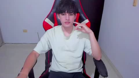 Snapshot of eren_tatakae chatting on March 2026 02:46:01 AM eren_tatakae online show from March 2026 02:46:01 AM