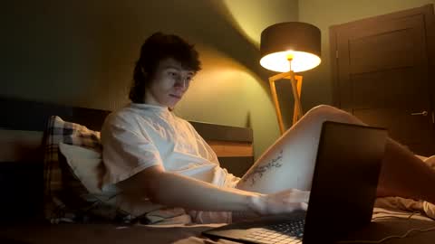 Snapshot of eric_carrotman chatting on March 2025 01:05:01 AM Eric Carrotman online show from March 2025 01:05:01 AM