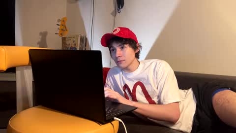 Snapshot of eric_carrotman chatting on March 2025 04:46:01 PM Eric Carrotman online show from March 2025 04:46:01 PM