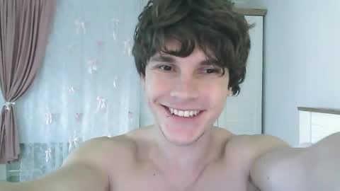 Snapshot of eric_crush chatting on May 2026 03:57:02 AM Eric Crush online show from May 2026 03:57:02 AM