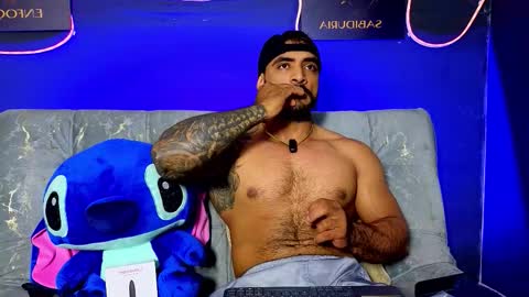 Brayan online show from December 2025 12:07:02 AM