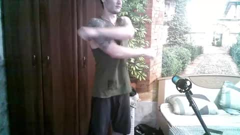 Snapshot of eric_the_vikking chatting on September 2025 11:54:01 AM Eric online show from September 2025 11:54:01 AM