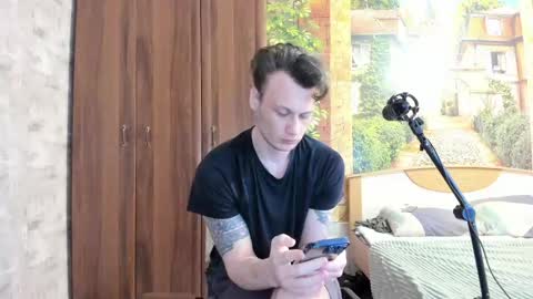 Snapshot of eric_the_vikking chatting on September 2025 05:42:01 AM Eric online show from September 2025 05:42:01 AM