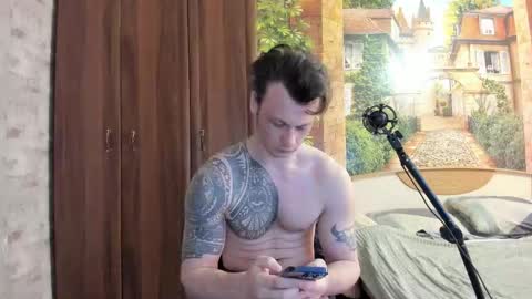 Snapshot of eric_the_vikking chatting on October 2025 07:09:02 AM Eric online show from October 2025 07:09:02 AM