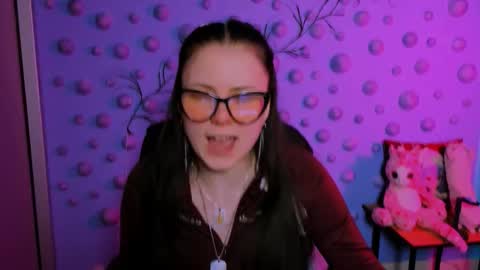 Snapshot of erica_breeze chatting on February 2026 11:09:01 PM your dear Erica online show from February 2026 11:09:01 PM