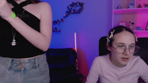 Snapshot of erica_breeze chatting on April 2026 09:39:01 PM your dear Erica online show from April 2026 09:39:01 PM