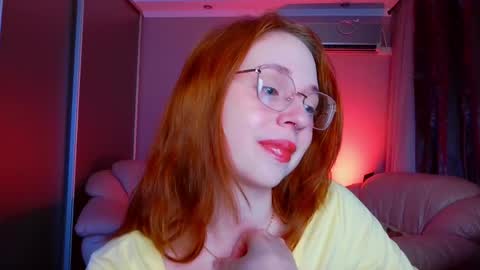 Snapshot of erica_nelson chatting on May 2026 01:00:02 AM Erica 3 online show from May 2026 01:00:02 AM