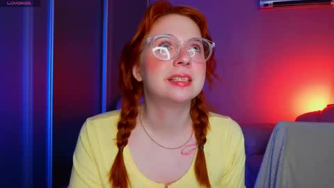Snapshot of erica_nelson chatting on June 2026 02:45:02 AM Erica 3 online show from June 2026 02:45:02 AM