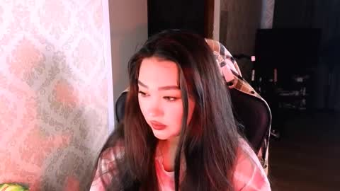 Erica Wayne online show from December 2025 03:00:02 AM