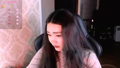 Snapshot of erica_wayne chatting on April 2026 07:07:02 PM Erica Wayne online show from April 2026 07:07:02 PM