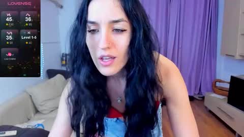 Erika online show from November 2025 02:11:01 AM