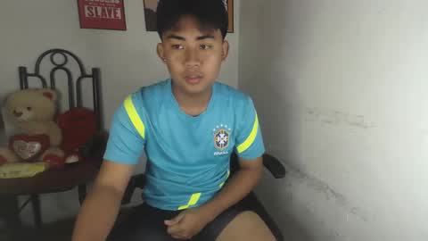 erick_cummer30 online show from April 2026 11:40:02 PM