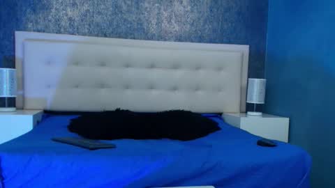   online show from September 2025 03:06:02 AM