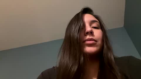 Snapshot of erickavee21 chatting on December 2024 04:34:02 AM ErickaVee online show from December 2024 04:34:02 AM