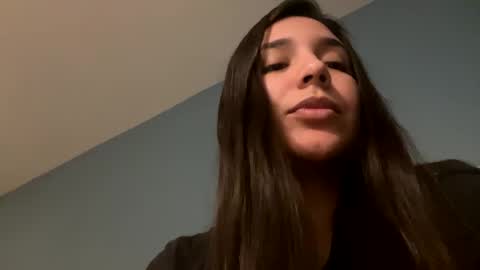 Snapshot of erickavee21 chatting on December 2024 09:23:01 AM ErickaVee online show from December 2024 09:23:01 AM