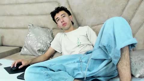 Erick online show from March 2025 04:35:01 PM