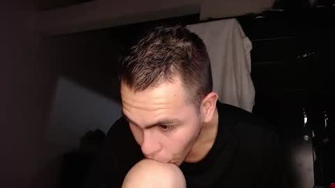 Snapshot of erik_rodriguez chatting on December 2024 05:43:01 AM Erik rodriguez online show from December 2024 05:43:01 AM