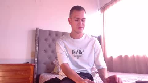 Erik rodriguez online show from February 2026 03:54:02 PM