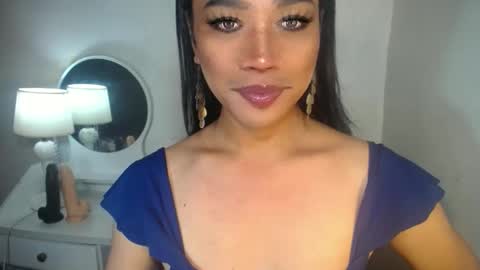 erika_madrigal online show from September 2025 10:12:01 PM