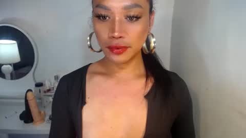 erika_madrigal online show from September 2025 09:40:02 PM