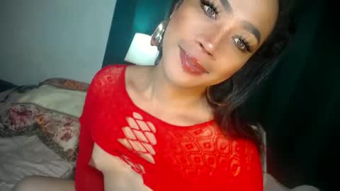 erika_madrigal online show from October 2025 11:25:02 PM