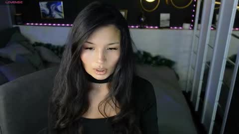 Erika online show from December 2025 05:47:02 AM