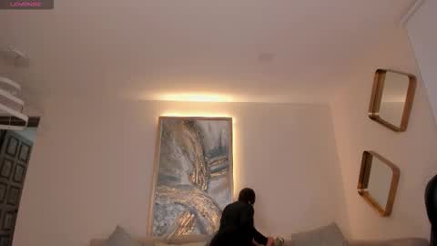 Erika Benz online show from November 2025 12:03:01 PM