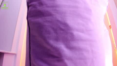 Snapshot of erikalustx chatting on December 2024 04:20:02 AM Erika online show from December 2024 04:20:02 AM