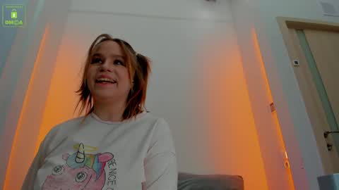 Snapshot of erikalustx chatting on January 2025 04:13:01 AM Erika online show from January 2025 04:13:01 AM