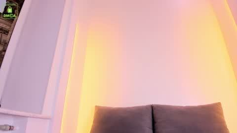 Snapshot of erikalustx chatting on March 2025 04:49:01 AM Erika online show from March 2025 04:49:01 AM