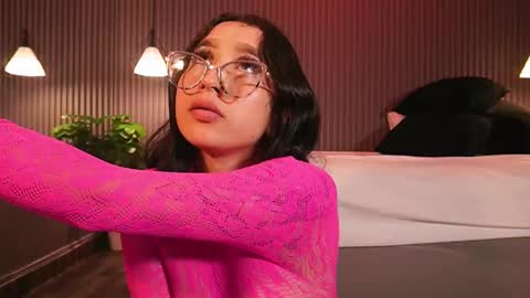 Eri  online show from February 2026 07:58:01 PM