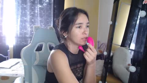 erina_1 online show from September 2025 03:13:02 PM