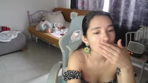 erina_1 online show from June 2026 06:22:02 PM