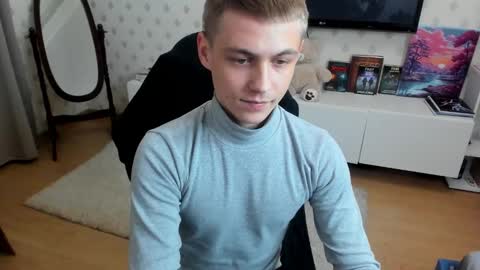 Max online show from October 2025 01:39:01 AM