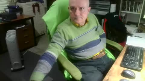 ernello online show from October 2025 10:39:01 PM