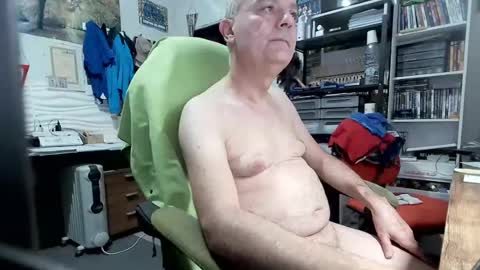 Snapshot of ernello chatting on June 2026 04:02:02 AM ernello online show from June 2026 04:02:02 AM