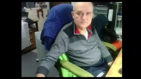 Snapshot of ernello chatting on June 2026 08:00:01 PM ernello online show from June 2026 08:00:01 PM